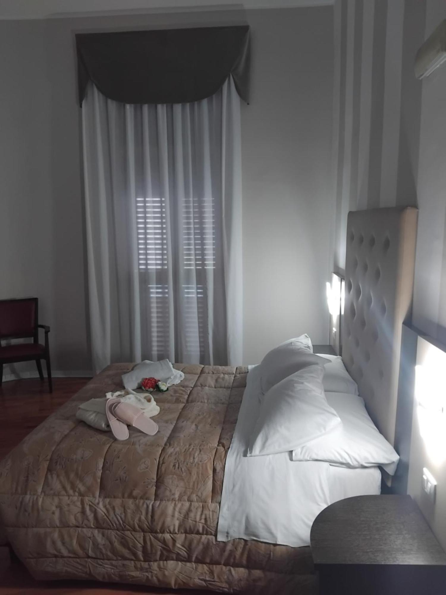 Hotel Sant'Elia مسينا المظهر الخارجي الصورة