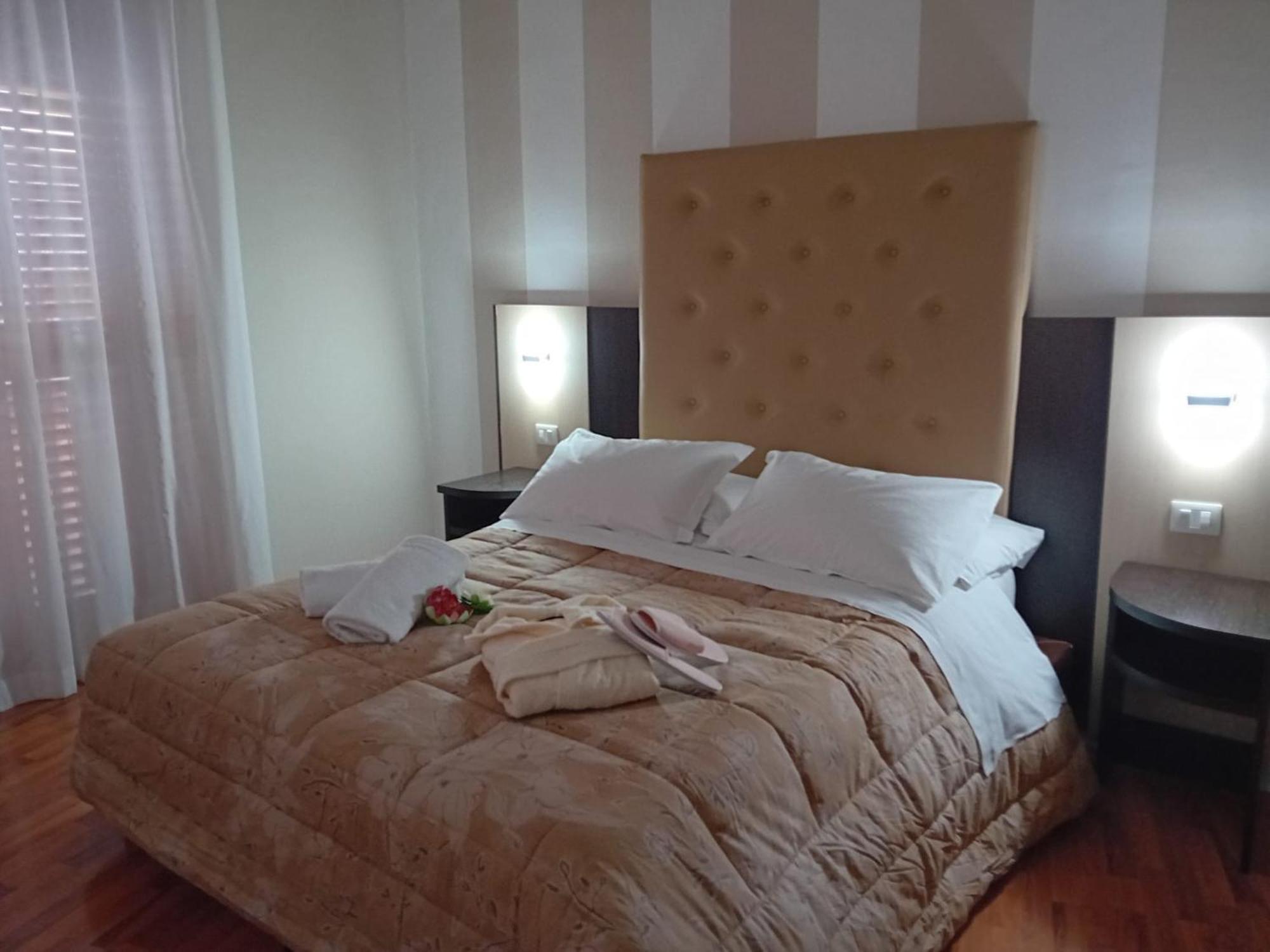 Hotel Sant'Elia مسينا المظهر الخارجي الصورة